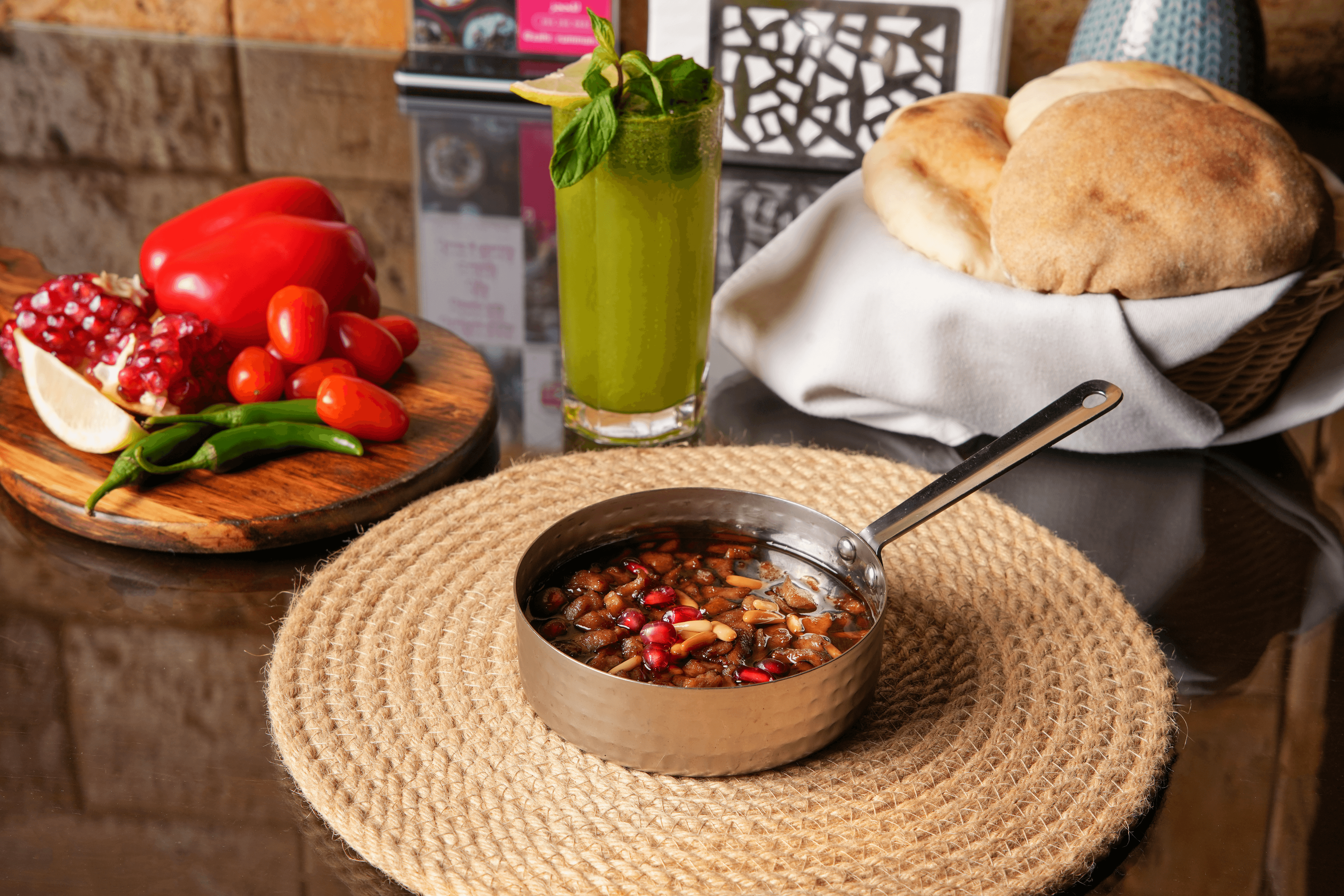 راس عصفور لحم دبس الرمان